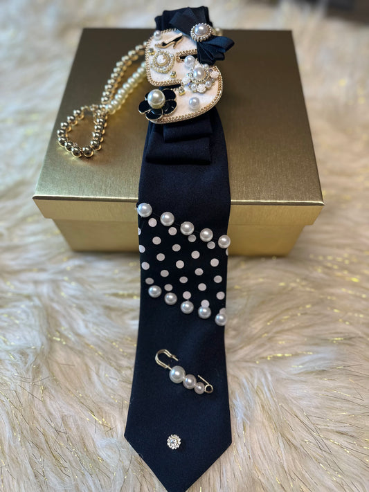 The Fifth Avenue Muse Tie
