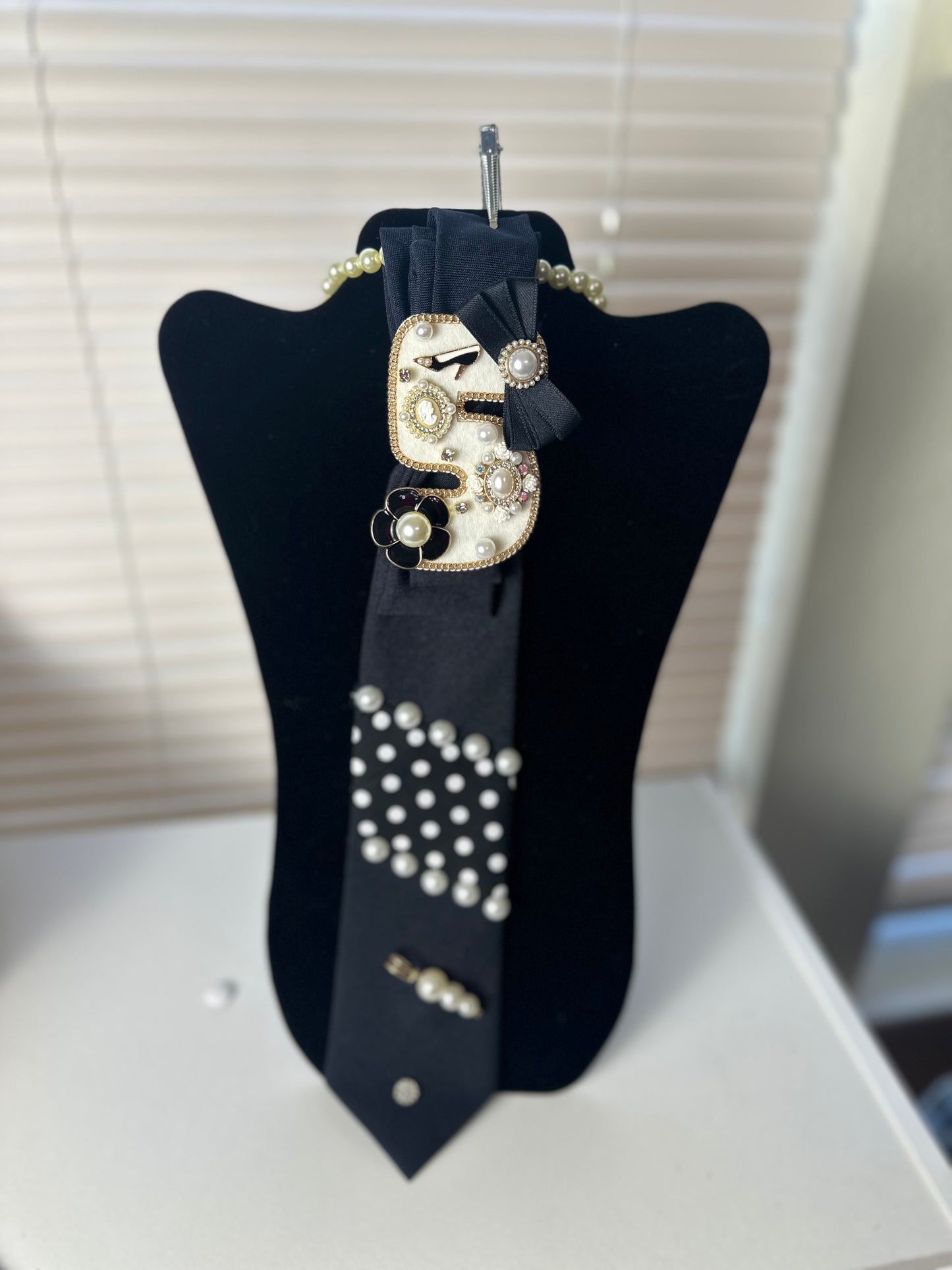 The Fifth Avenue Muse Tie